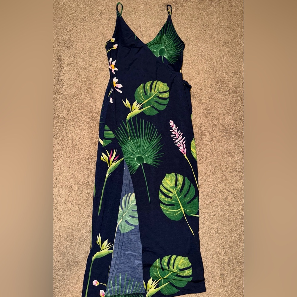 Tropical Leaf Print Maxi Dress